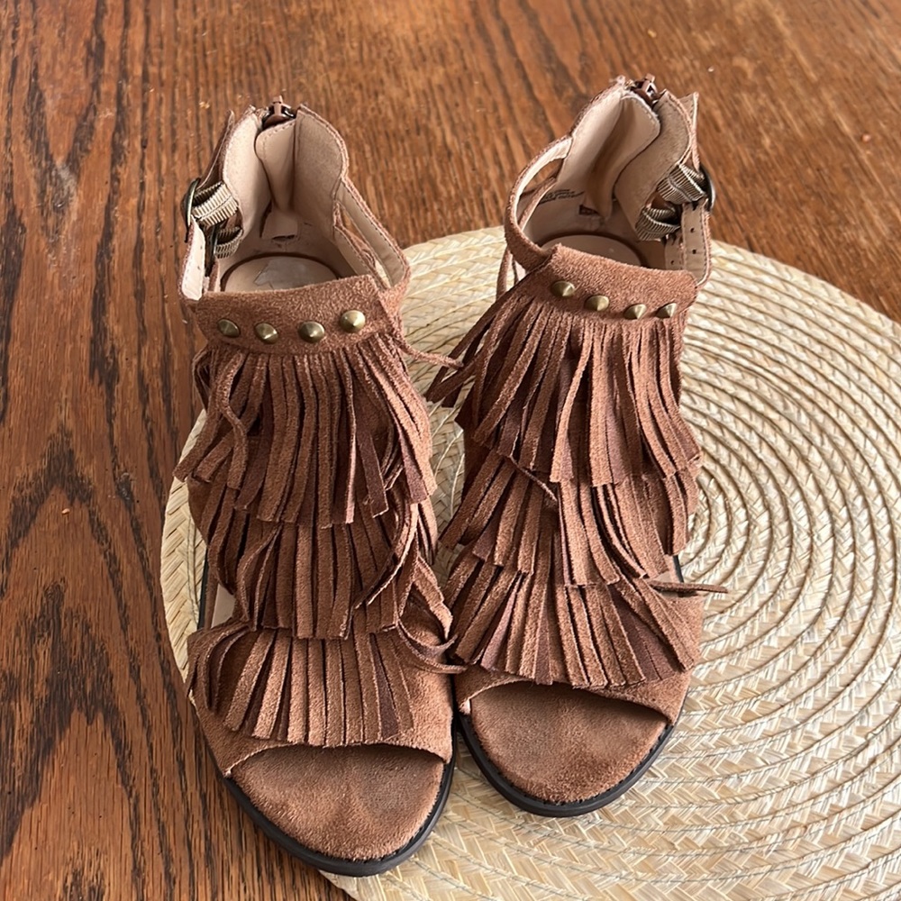 Coconuts Matisse Tassel Fringe Open Toe Block Heel Sandals Size 6.5